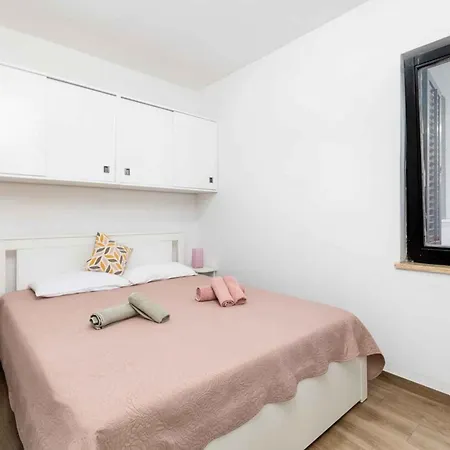 In - Insel Krk 53316 Διαμέρισμα *