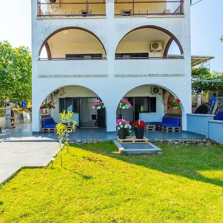 In - Insel Krk 53316 * Malinska